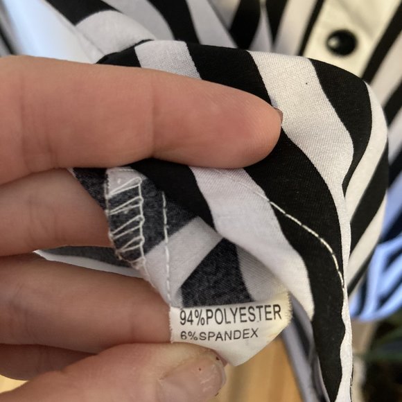 Cute blouse with stripes - Picture 3 of 5